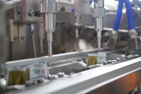 hffs twin-bag filling and sealing machine 
