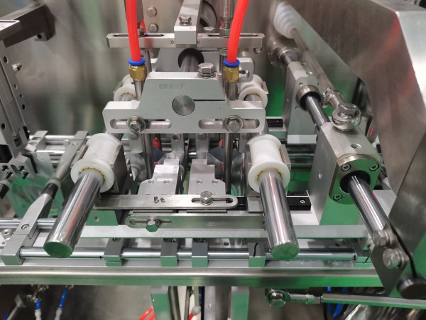 premade pouch packing machine (2)